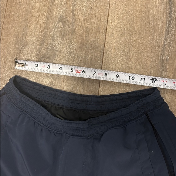 Lululemon Men's Navy Blue Shorts - Picture 2 of 5